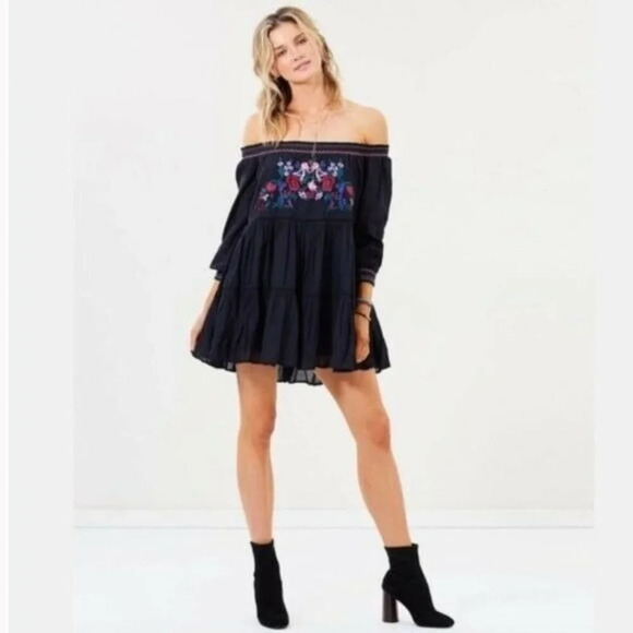 Free People Dresses & Skirts - FREE PEOPLE Size S Black Sun Beams Embroidered Off-The-Shoulder Mini Dress